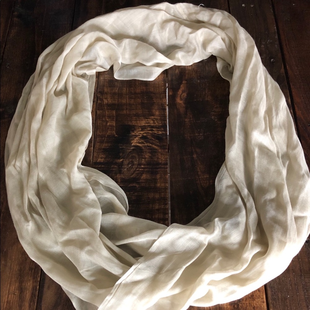 🍁Calvin Klein Infinity Scarf